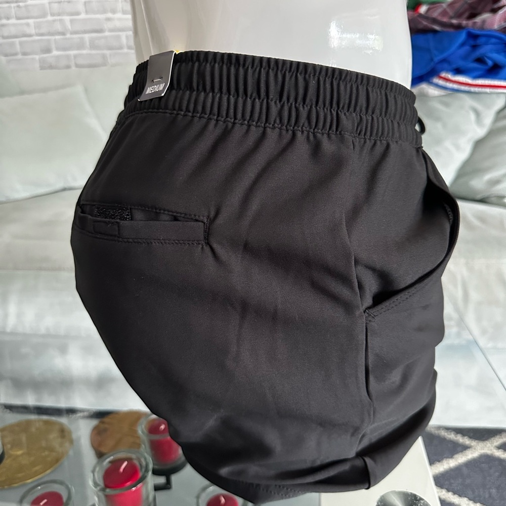 Men’s shorts - Picture 3 of 4
